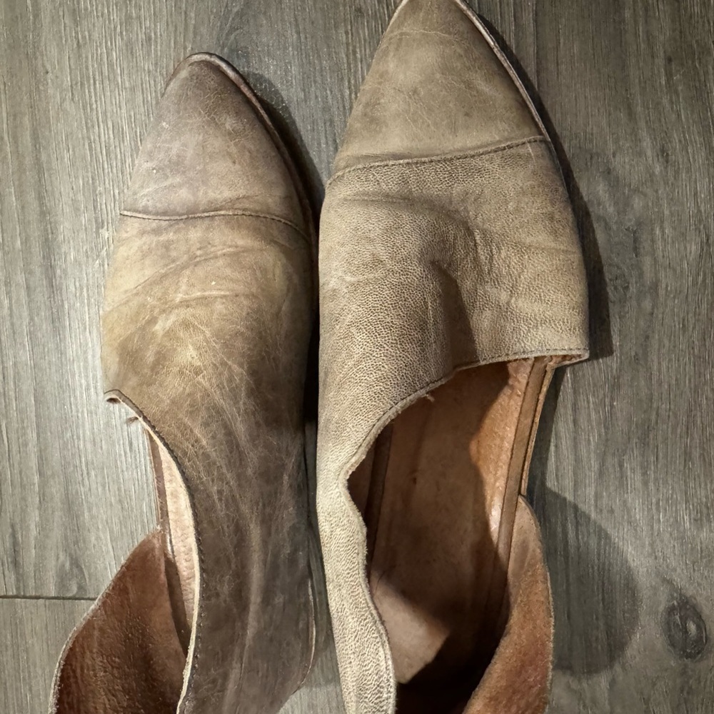 Women's Tan Leather Shoes